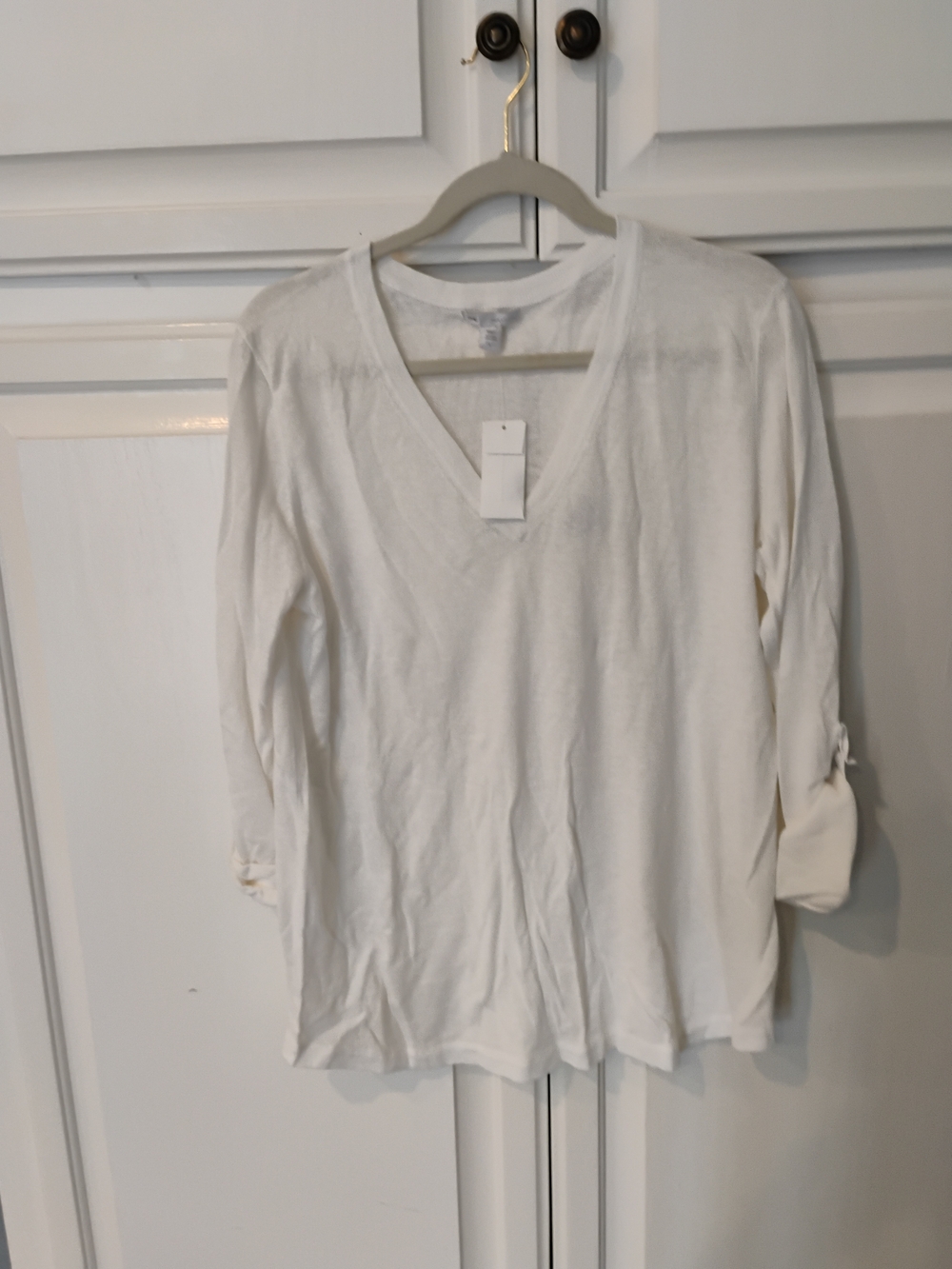 Women’s V-Neck 3/4 Sleeve Lightweight Sweater- White